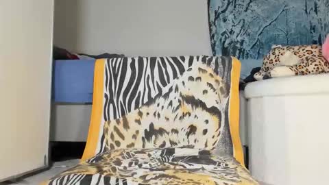 lola_belgium online show from 11.11.25