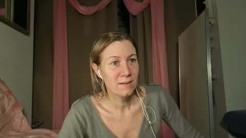 lola_belgium online show from 02.03.26