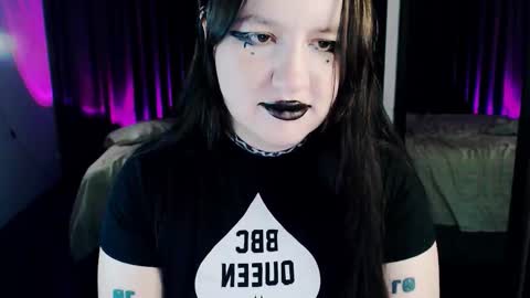 Lola Chi online show from 12.22.25