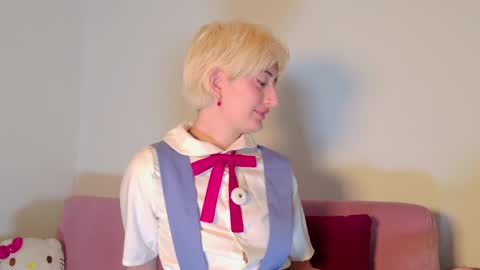Lola . online show from 05.18.26