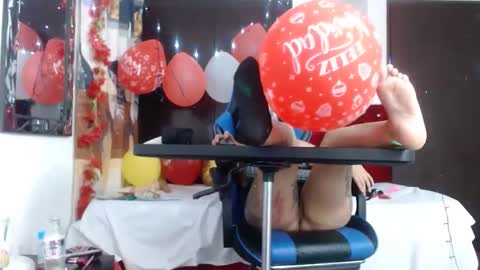 lola_fiery online show from 12.10.24