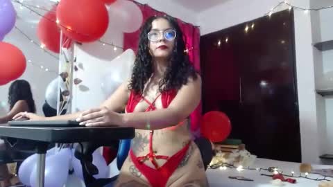 lola_fiery online show from 02.06.25