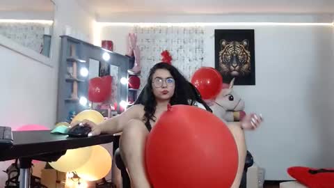 lola_fiery online show from 03.06.25