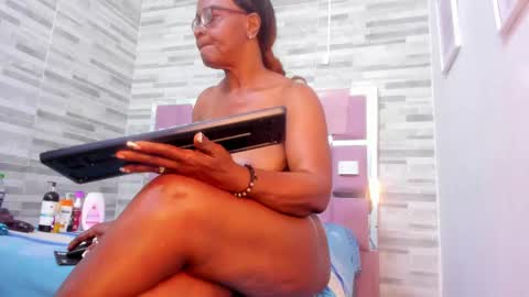 Lola online show from 03.01.25