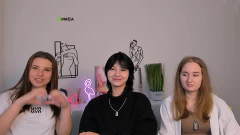 Lola online show from 09.23.25
