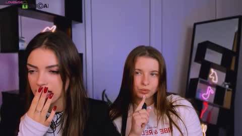 Lola online show from 09.29.25