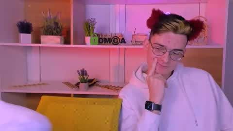 Lola online show from 11.03.25