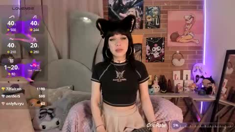 Snapshot of lolaa_bunnyy chatting on 01.14.25 Lola Bunny online show from 01.14.25