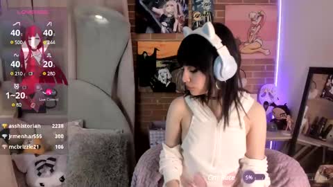 Snapshot of lolaa_bunnyy chatting on 01.19.25 Lola Bunny online show from 01.19.25