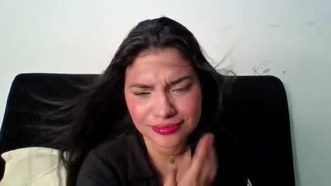 lolaa_staars online show from 09.15.25