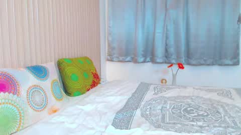 Snapshot of lolaaelita chatting on 12.26.24 Lola online show from 12.26.24