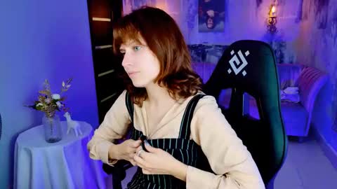 Snapshot of lolaasmus chatting on 09.25.25 I consider myself the god Loki but life just calls me LOL online show from 09.25.25