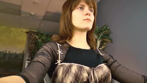 Snapshot of lolaasmus chatting on 11.06.25 I consider myself the god Loki but life just calls me LOL online show from 11.06.25