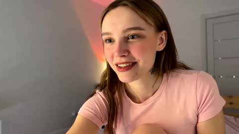 lolaatate online show from 03.19.26