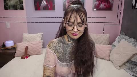 Lola online show from 05.28.26