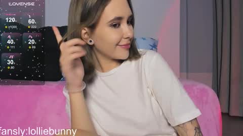 Lola3 online show from 10.10.25