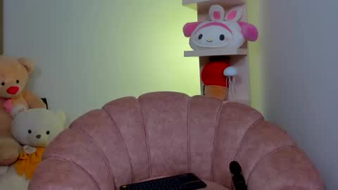 LolaCoper online show from 02.20.26