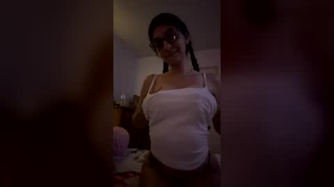 lolaflowers69 online show from 08.01.26