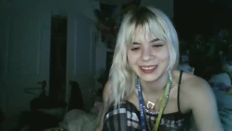 Snapshot of lolalixx6969 chatting on 12.08.24 Lola Lixx online show from 12.08.24