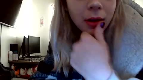 Snapshot of lolalixx6969 chatting on 11.30.25 Lola Lixx online show from 11.30.25