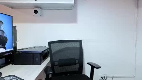 lolalola_12 online show from 11.12.25