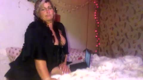 Lola Mae online show from 07.14.26
