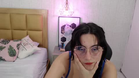 LOLA online show from 02.05.25