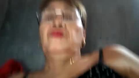 Snapshot of lolamommie chatting on 01.07.25 tey online show from 01.07.25