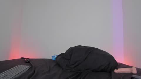 Lola online show from 01.05.25