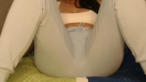 Snapshot of lolapaz3 chatting on 10.10.25 Lola online show from 10.10.25