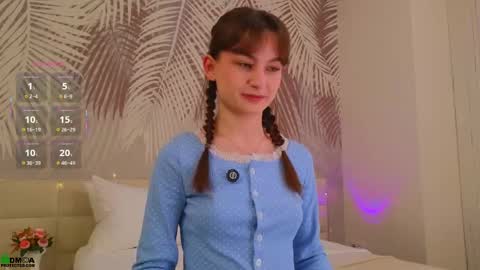 Lola online show from 04.12.26