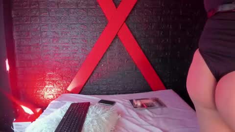 Lola online show from 11.17.25