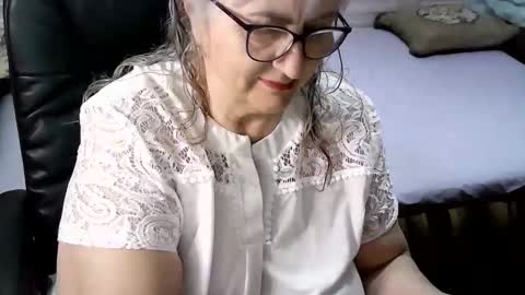 LolkaAlyss online show from 12.17.25