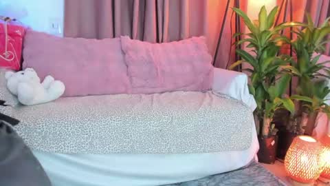 Lolly  online show from 06.18.26