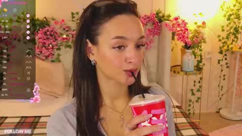 Lolly online show from 10.14.25