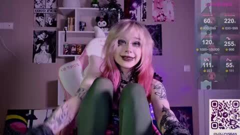 Lolly   online show from 02.15.25