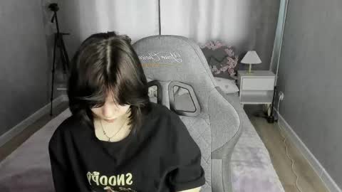 Snapshot of loly_cuttie chatting on 05.18.26 Loly online show from 05.18.26