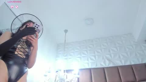 Loly online show from 10.05.25