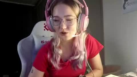 lomamcmeen online show from 06.18.26
