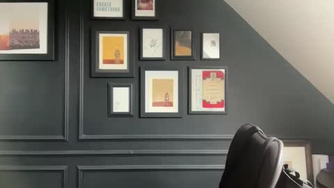 Snapshot of londongent2023 chatting on 02.05.26 EnglishBear online show from 02.05.26