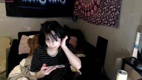 londonray online show from 10.23.25