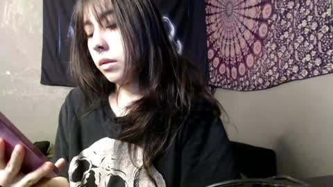 Snapshot of londonray chatting on 06.04.26 londonray online show from 06.04.26