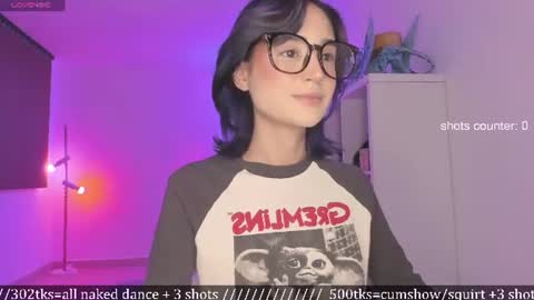 Snapshot of lonelly_lolly98 chatting on 06.19.26 SABRINA online show from 06.19.26