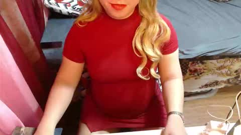 Snapshot of lonelysofia6969 chatting on 05.28.26 lonelysofia6969 online show from 05.28.26