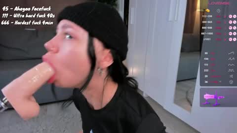 Shy EvaStreams are everyday 9 AM - 3 PM GMT 3  online show from 02.16.25