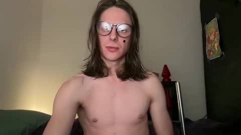 Snapshot of longdickelijah chatting on 04.21.26 longdickelijah online show from 04.21.26