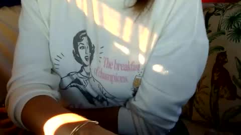 Snapshot of longlegstammy chatting on 10.26.25 Cutenurse91 online show from 10.26.25