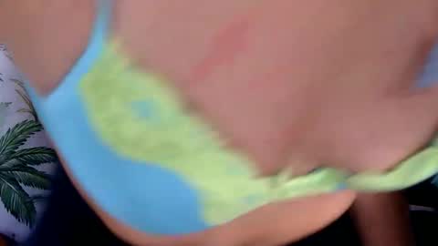 Snapshot of longlegstammy chatting on 10.28.25 Cutenurse91 online show from 10.28.25