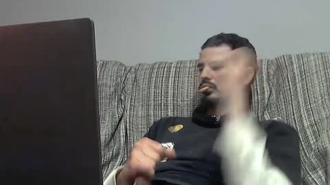 Alejandro Rulitos Twitter longnight55 Intagram 5longnight5 online show from 02.17.25