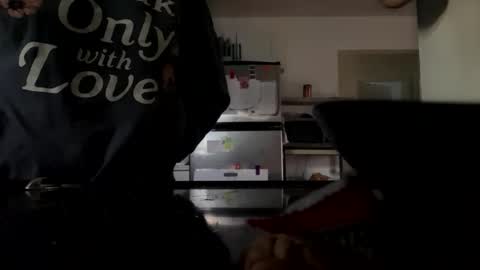 longstorywhore online show from 10.31.25